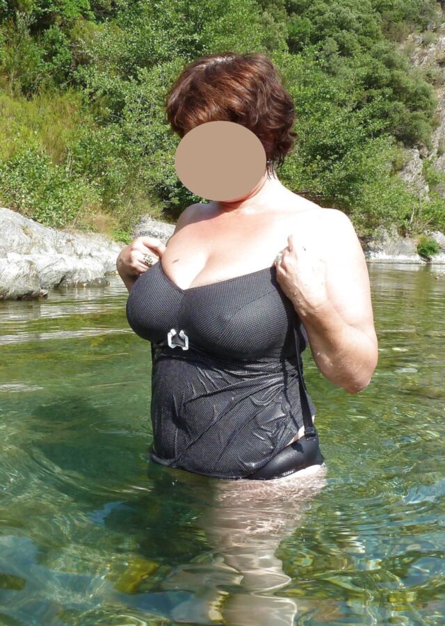 Free porn pics of beautiful mature woman in swimsuit 1 of 30 pics