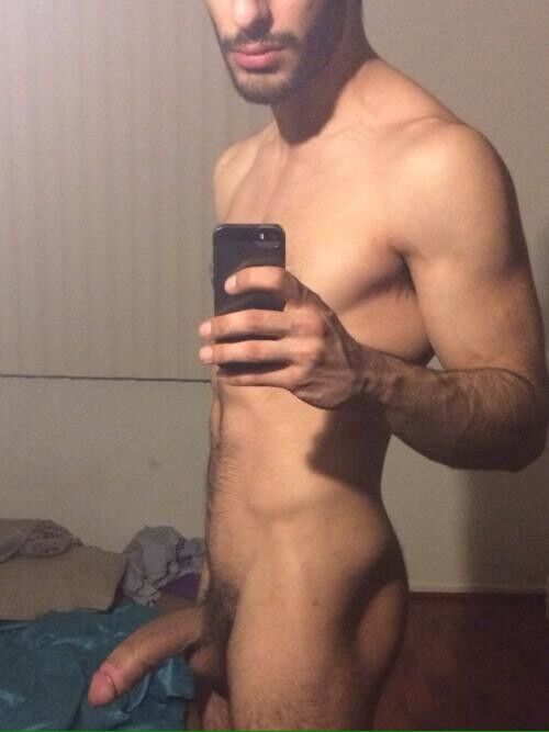 Hard Muscled Men Naked Cock Selfies