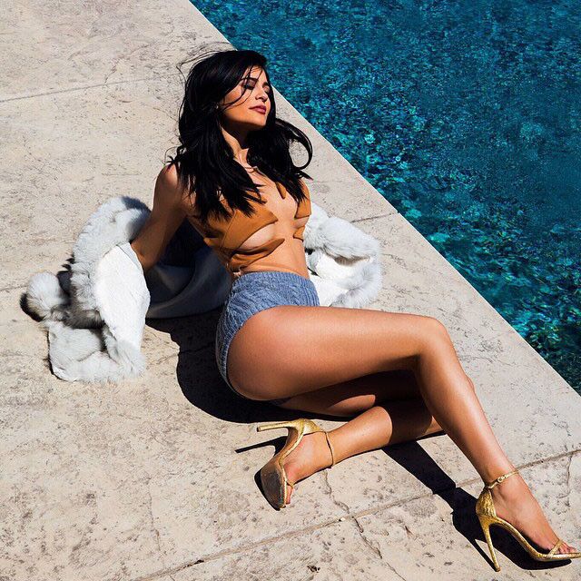 Free porn pics of super sexy new face kylie jenner  14 of 16 pics