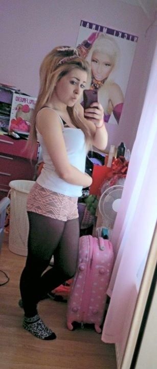 Free Uk Teen Picture 19