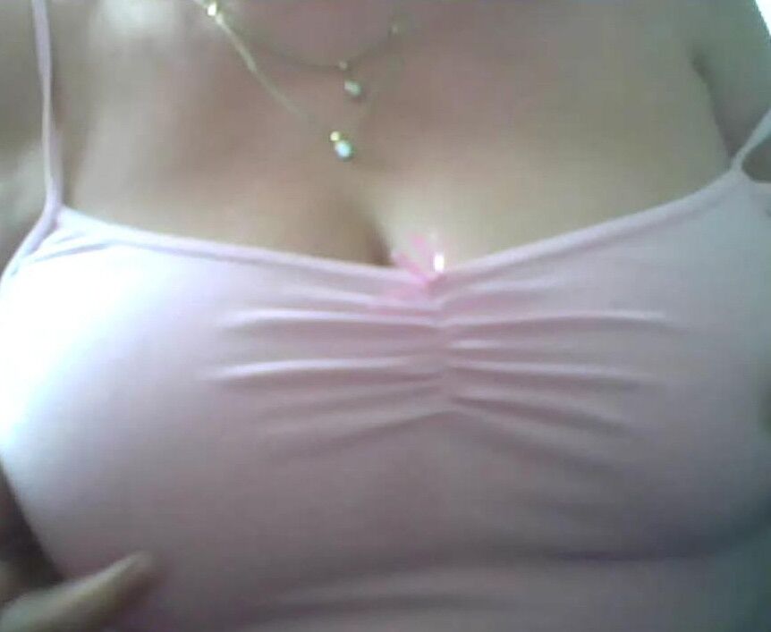 Free porn pics of Sue - UK Granny big tits 16 of 20 pics