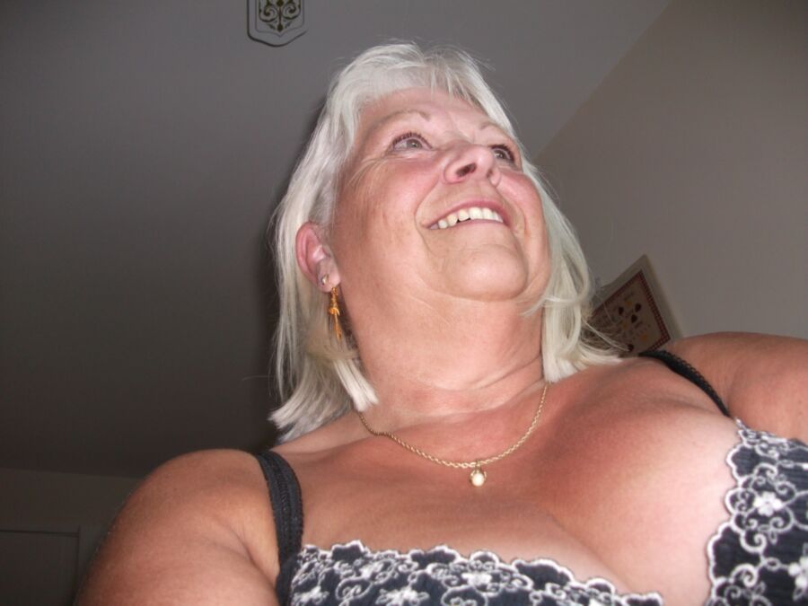 Free porn pics of Sue - UK Granny big tits 8 of 20 pics