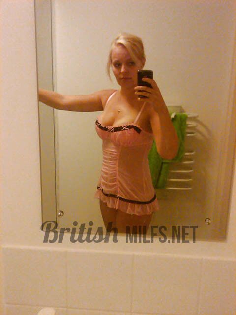Free porn pics of Sexy Dirty British UK Milf selfies 3 of 20 pics