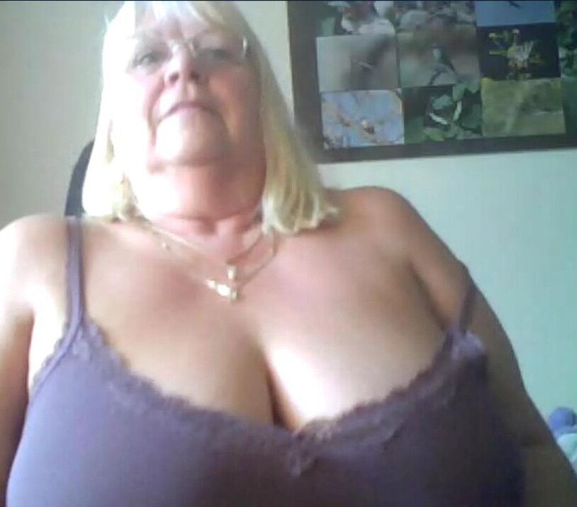 Free porn pics of Sue - UK Granny big tits 12 of 20 pics