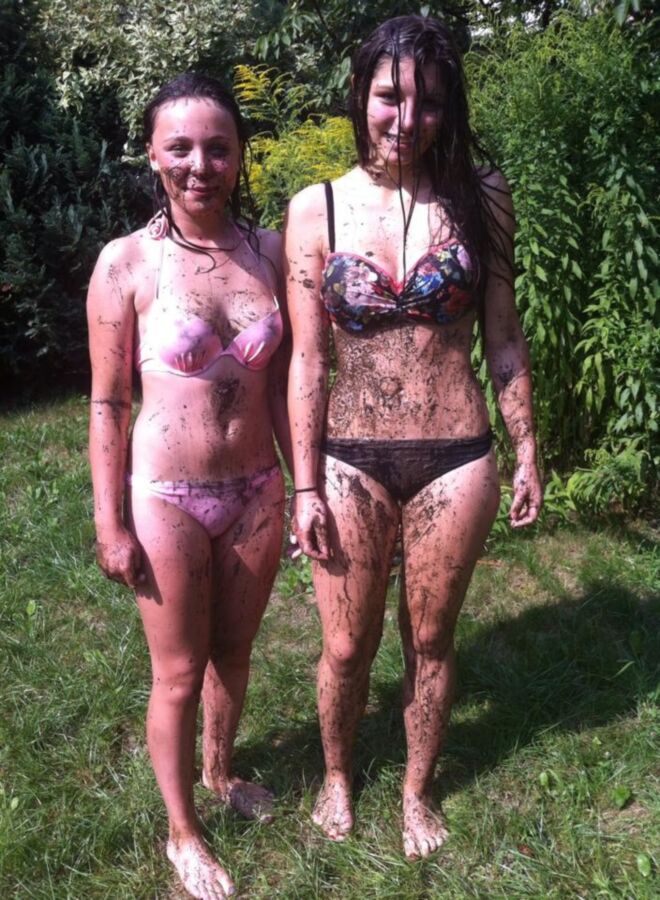 Free porn pics of My friends in mud 10 of 19 pics