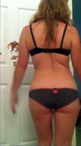 Free porn pics of homemade wife strips -chunky body shows bumhole 3 of 8 pics