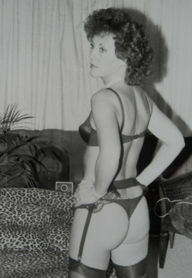 Free porn pics of Vintage Wife 10 of 10 pics