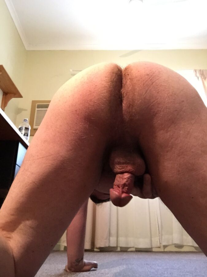 Free porn pics of Sub Stephen doing humiliating tasks for strangers 6 of 11 pics