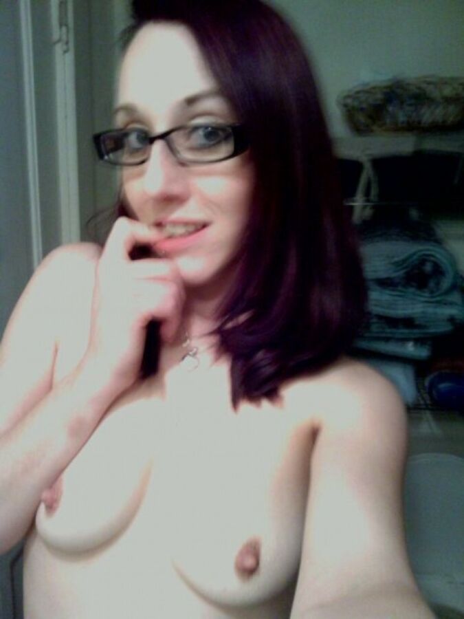 Free porn pics of CASSIE MARIE YOUNG AMATEUR SLUT EXPOSED 20 of 47 pics