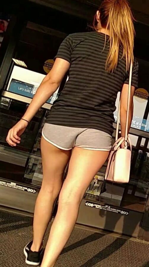 Free porn pics of Perfect Blonde Teen Ass Candid 14 of 24 pics
