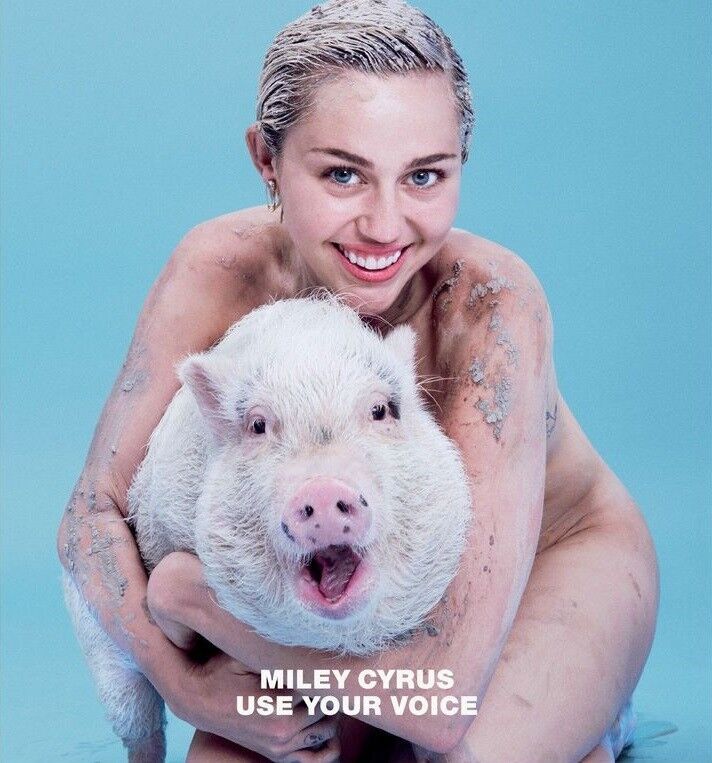 Free porn pics of Miley Cyrus new nudes 1 of 7 pics