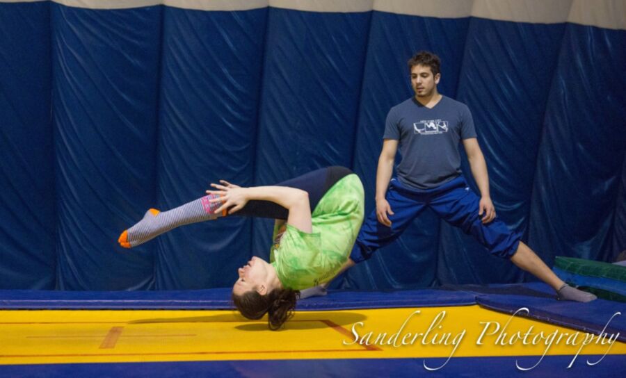 Free porn pics of Flexible stuntwoman gymnastics 10 of 44 pics