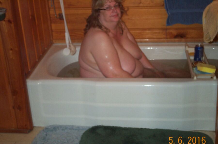 Mature swingers in waltham minnesota Sexy Men-Sexy Women Kinky sex date in Keewatin MN. Swingers, kinkycouples sex.
