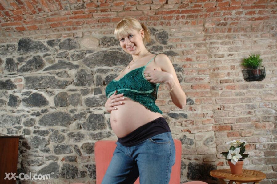 Free porn pics of Anastasia (Hi res - Stretch Mark Series - Pregnant) 21 of 100 pics