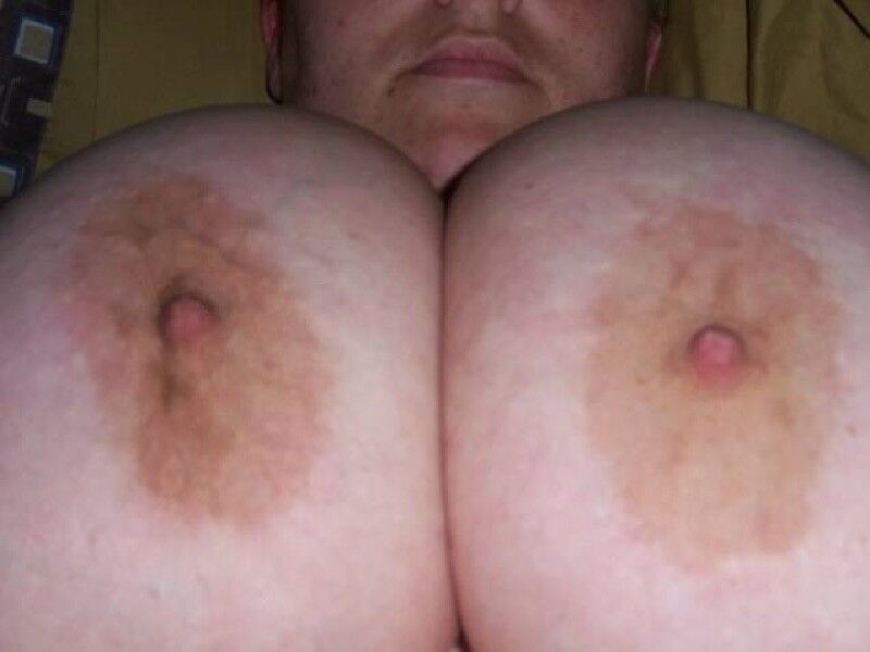 Free porn pics of Huge tits 4 of 18 pics