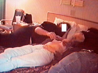 Free porn pics of threesome at motel, hubby home with kids 5 of 128 pics