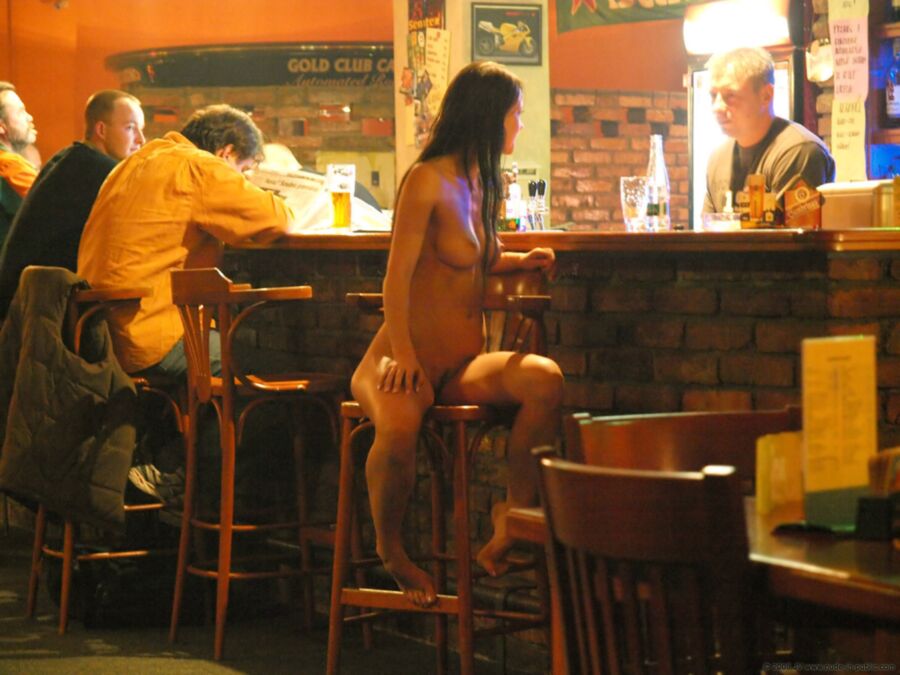 Free porn pics of Melissa- the Naked Waitress 5 of 150 pics