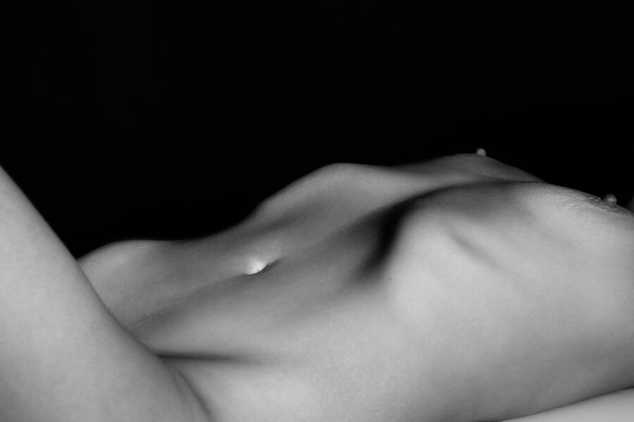 Free porn pics of Nude boudoir photo shoot proofs 16 of 25 pics
