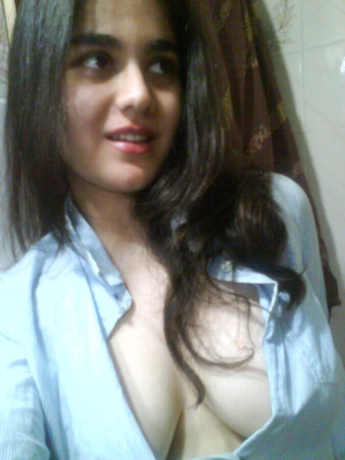 Free porn pics of Cute Deshi Girl Nude 22 of 75 pics