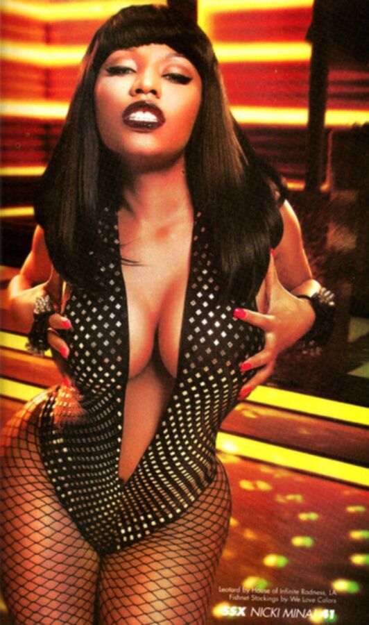 Free porn pics of Nicki Minaj and her amazing big boobs 22 of 70 pics