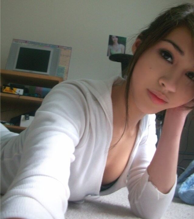 Free porn pics of Asian Girlfriend Selfies 19 of 28 pics