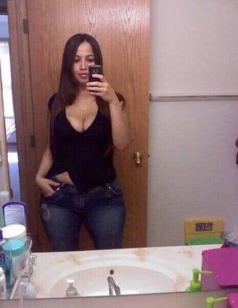 Free porn pics of big tits mexican whore 3 of 7 pics