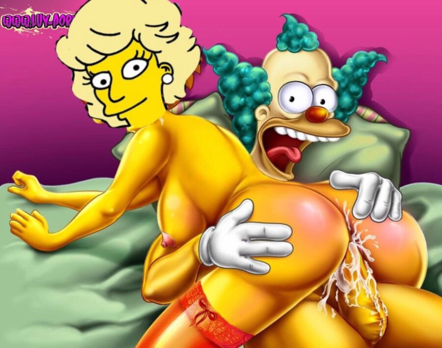 Free porn pics of Princess Diana and the Simpsons 3 of 5 pics