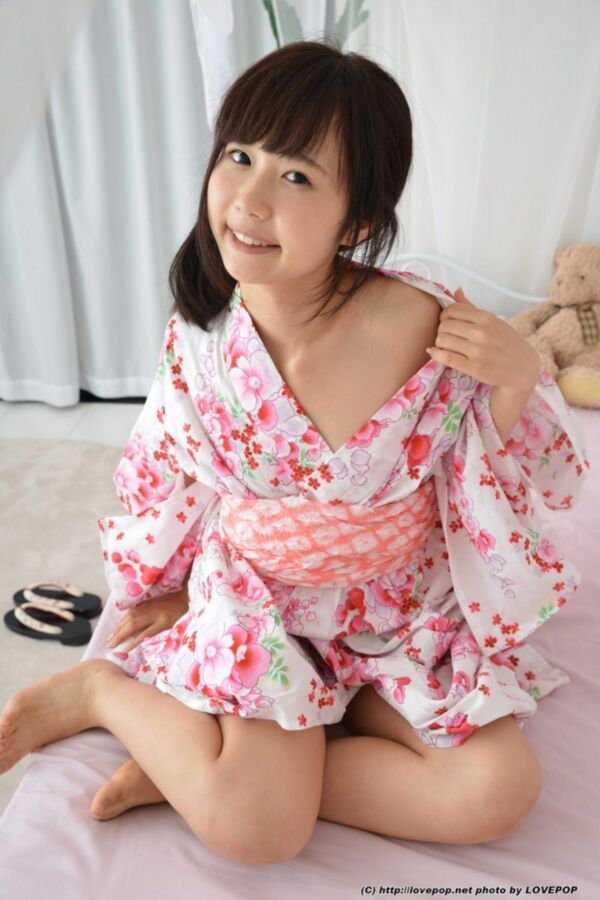 Free porn pics of Or would you prefer this young japanese in traditionnal kimono ? 11 of 66 pics