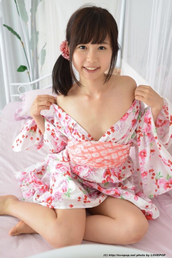 Free porn pics of Or would you prefer this young japanese in traditionnal kimono ? 13 of 66 pics